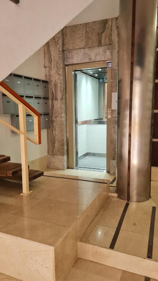 Apartamento Tiziano Mercado Central Apartment Valencia Exterior photo